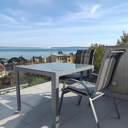 Beautiful View 1 Daire Opatija